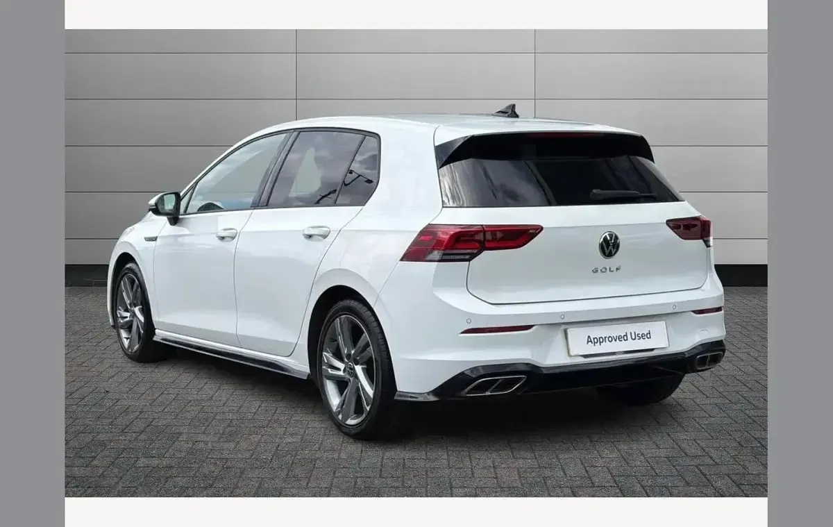 Used VW Golf VIII R-line 147 HP (108 kW) 2020 White Hatchback