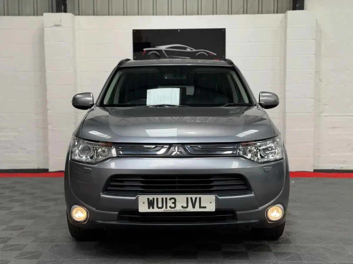Usado Mitsubishi Outlander 2013 Cinzento SUV