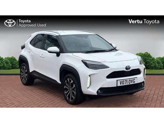 White Used 2021 Toyota Yaris Cross Design SUV | £19,380 (Fair price) - Image 1/4