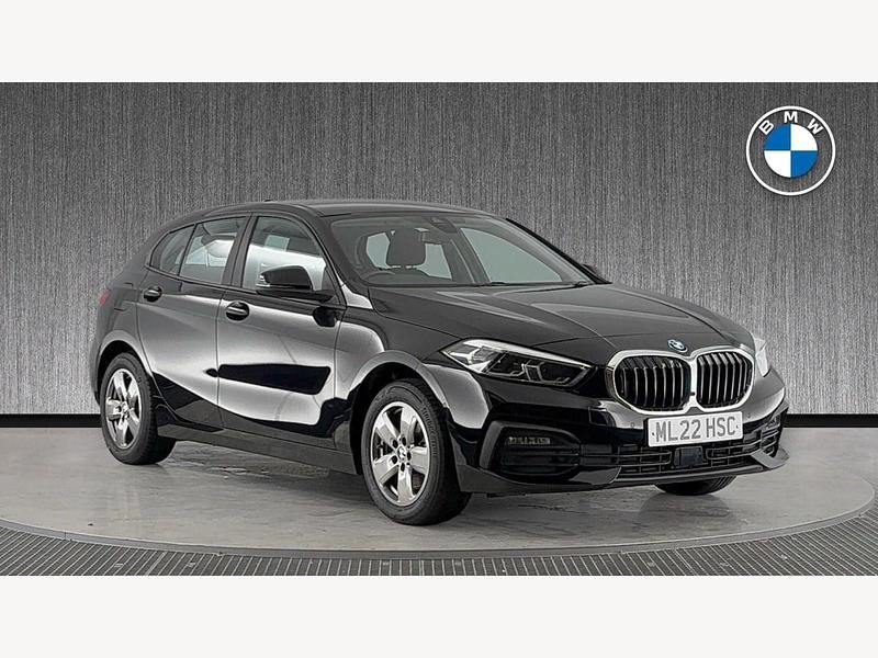 Used BMW 118 Sport Line 134 HP (98 kW) 2022 Black Hatchback