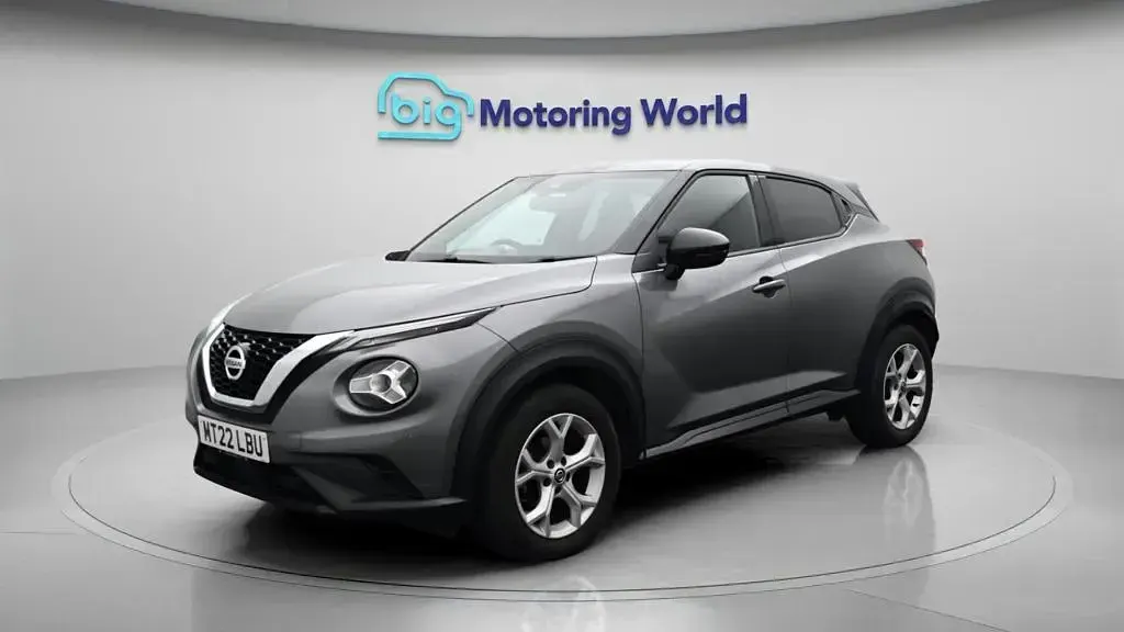 Used Nissan Juke N-Connecta 114 HP (83 kW) 2022 Grey SUV