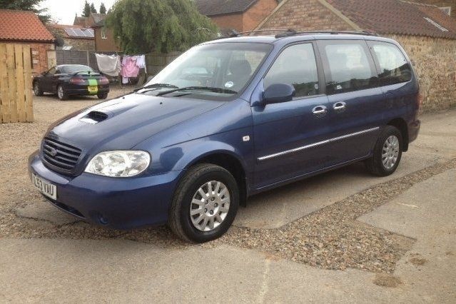 Used 2003 Kia Sedona MPV | £1,699 (Good price) - Image 1/4
