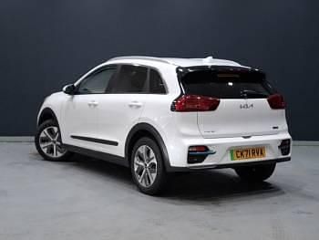 Used Kia e-Niro 147 kW (201 HP) 2021 White SUV
