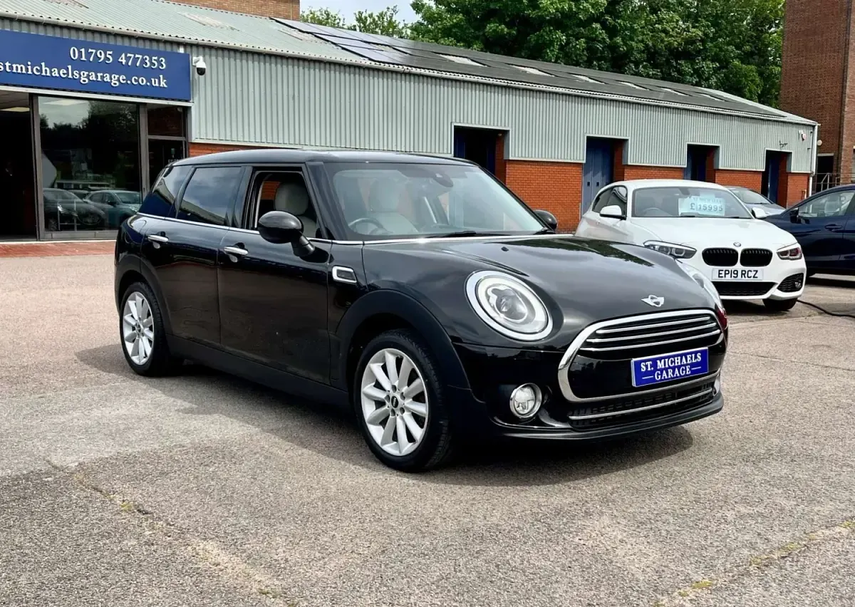 Używany Mini Cooper Clubman 136 KM (100 kW) 2017 Czarny Kombi