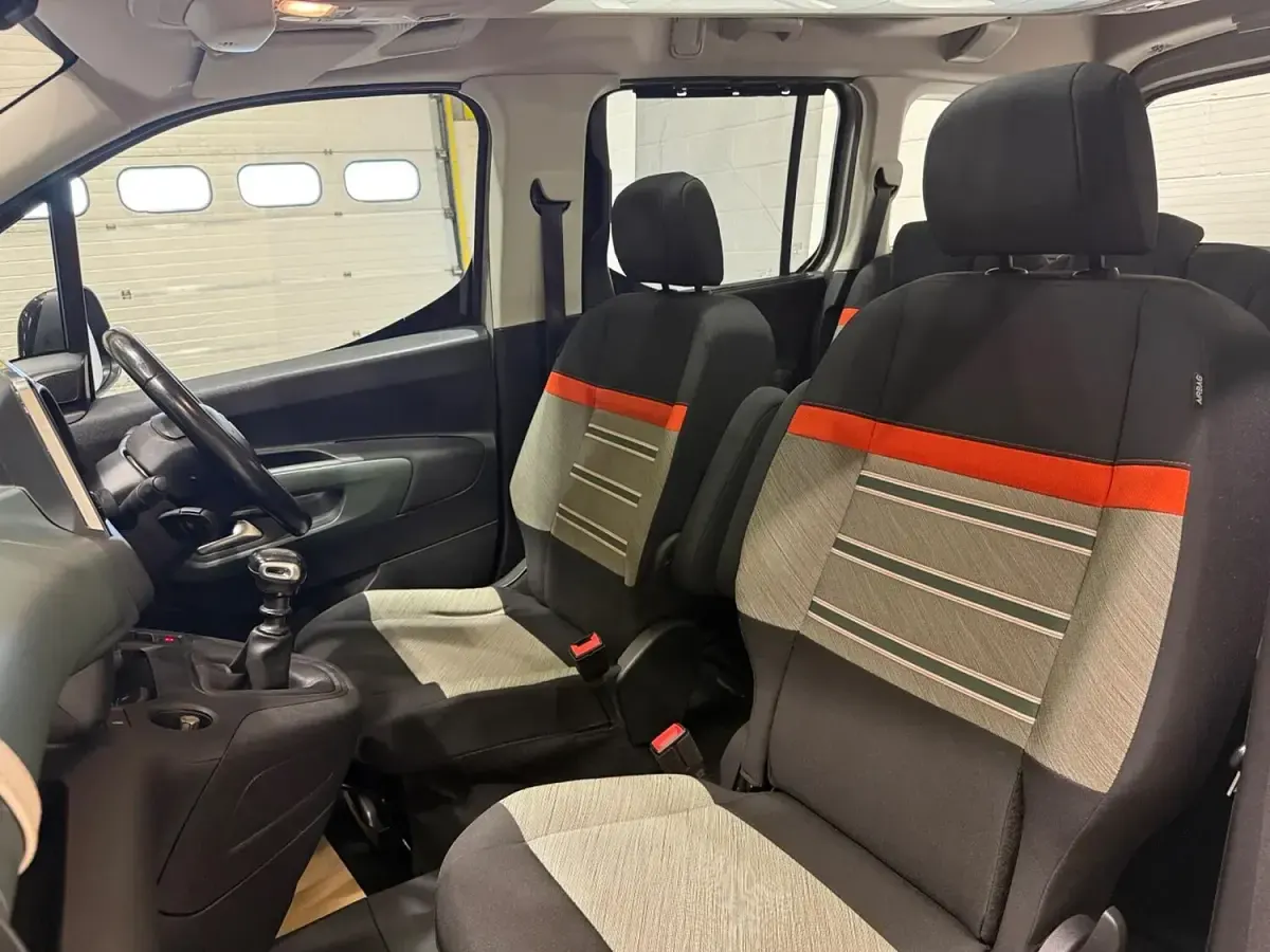 Used Citroën e-Berlingo Flair 127 HP (93 kW) 2018 Beige MPV