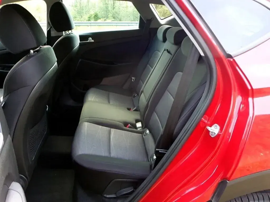 Used Hyundai Tucson SE 2019 Red SUV