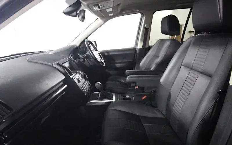 Used Land Rover Freelander 2 Dynamic 190 HP (139 kW) 2013 Black SUV