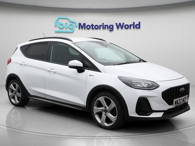 White Used 2022 Ford Fiesta Active Hatchback | £12,700 (Fair price) - Image 1/4