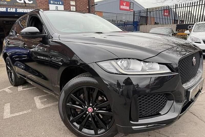 Used Jaguar F-Pace Chequered Flag 180 HP (132 kW) 2019 Black SUV
