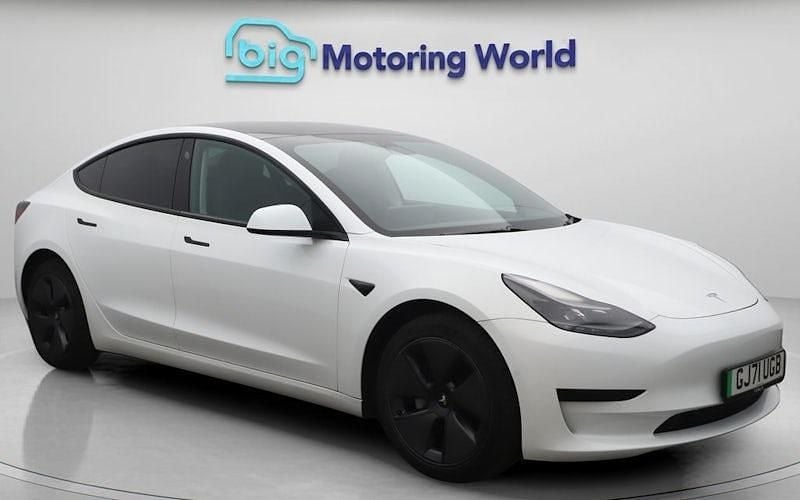 Used 2021 Tesla Model 3 Standard Range Sedan | £18,500 (Fair price) - Image 1/4
