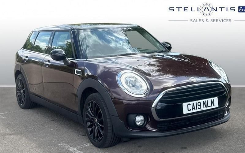 Used 2019 Mini Cooper Clubman Classic Estate | £10,959 (Good price) - Image 1/4