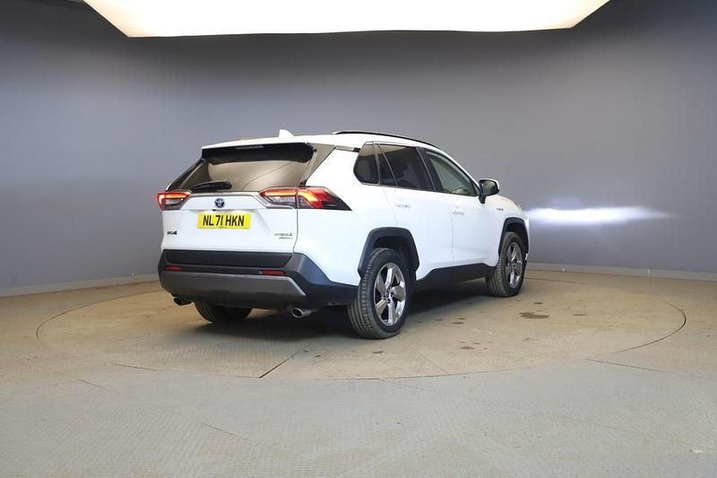 Used Toyota RAV4 Design 2021 White SUV