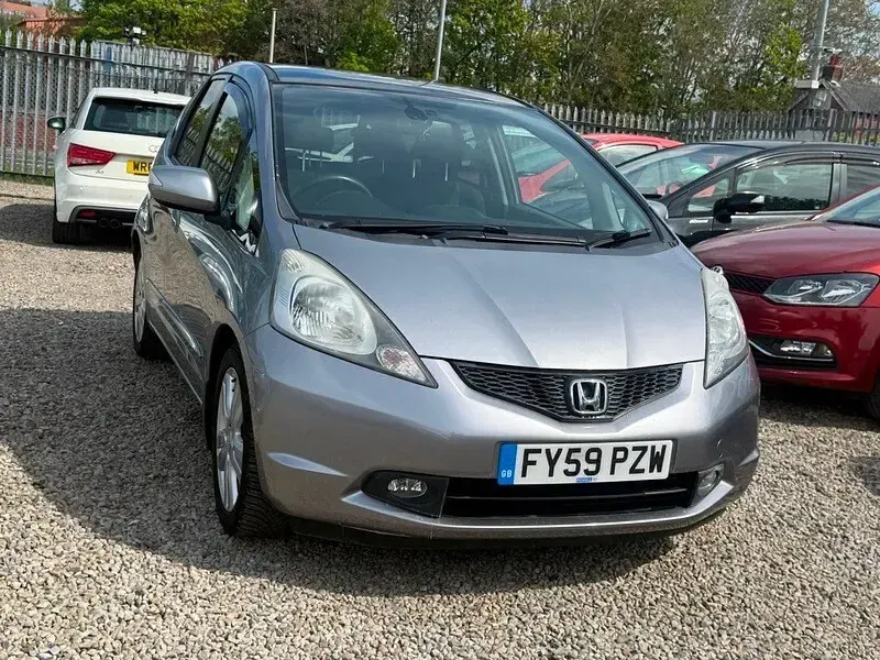 Used Honda Jazz EX 100 HP (73 kW) 2009 Silver Hatchback