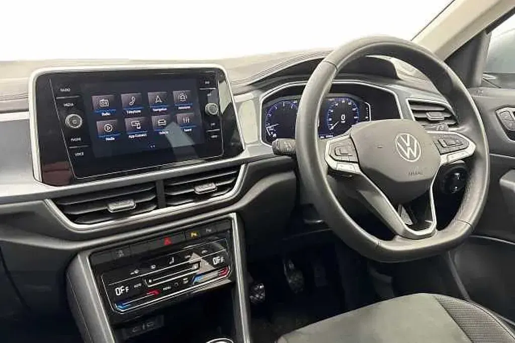 Used VW T-Roc 150 HP (110 kW) 2025 SUV