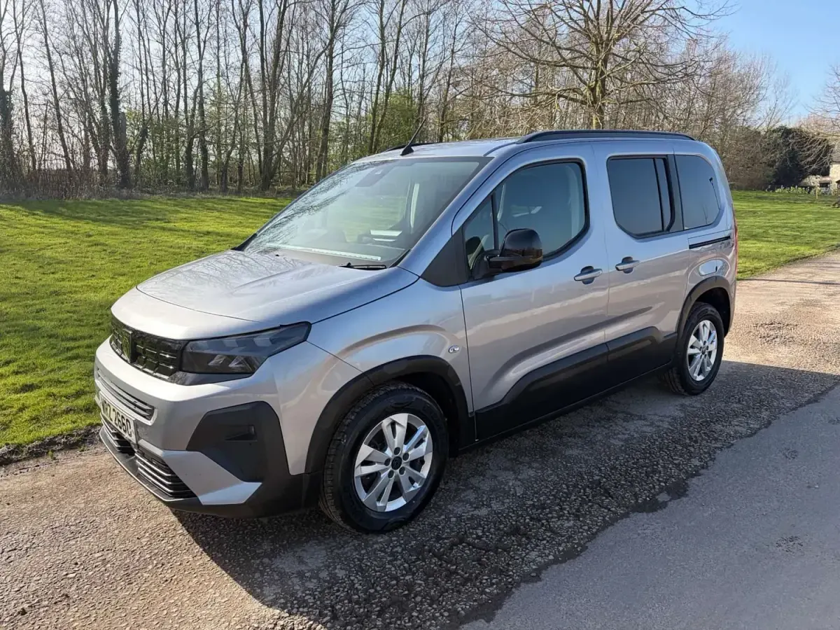 Second-hand Peugeot Rifter Allure 2024 Gri Monovolum