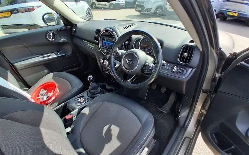 Used Mini Cooper Countryman 136 HP (100 kW) 2018 Silver SUV