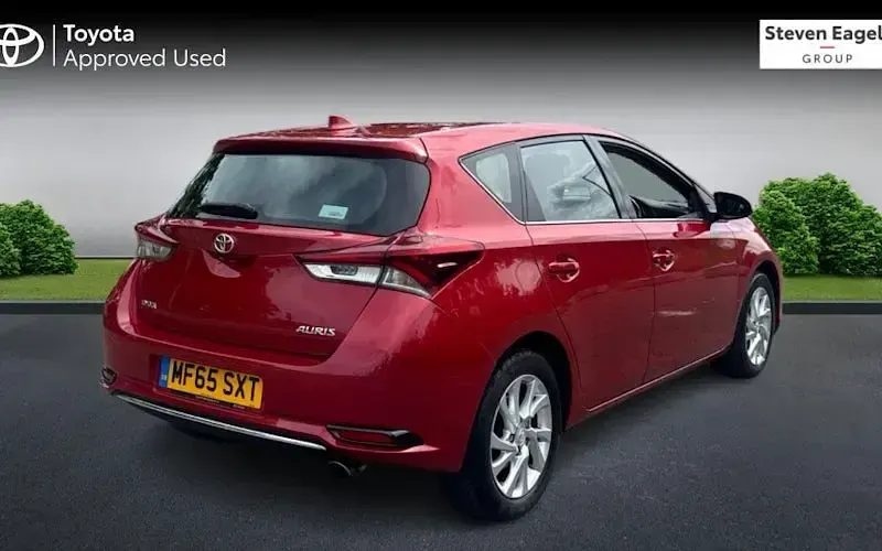 Used Toyota Auris 116 HP (85 kW) 2016 Hatchback