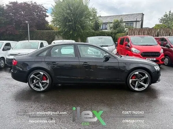 Used Audi A4 Comfort 140 HP (102 kW) 2013 Black Sedan