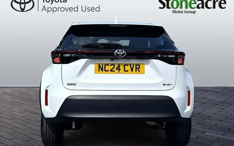 Used Toyota Yaris Hybrid 116 HP (85 kW) 2026 Estate