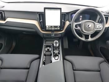 Used Volvo XC60 Plus 250 HP (183 kW) 2025 Grey SUV