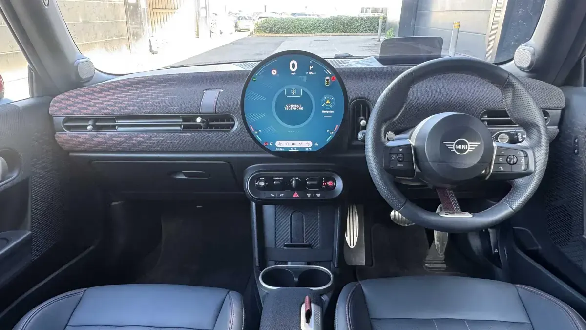 Used Mini John Cooper Works Hatch 228 HP (167 kW) 2025 Green Hatchback