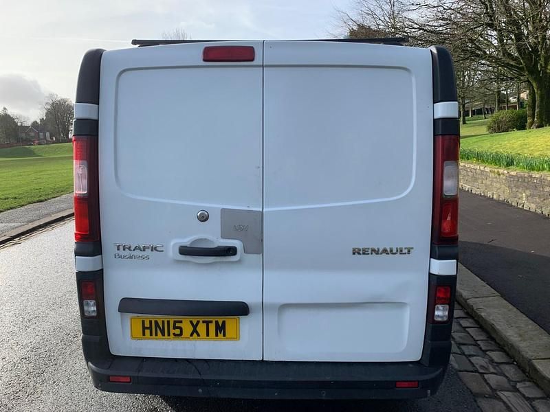 Usado Renault Trafic Business 2015 Branco Monovolume