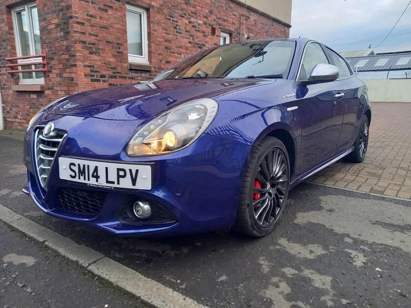 Used Alfa Romeo Giulietta 170 HP (125 kW) 2014 Blue Hatchback