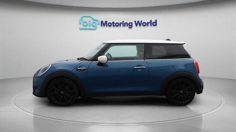 Used Mini Cooper S Exclusive 178 HP (130 kW) 2024 Blue Hatchback