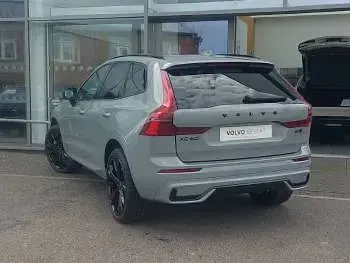 New Volvo XC60 Plus 250 HP (183 kW) 2026 Grey SUV