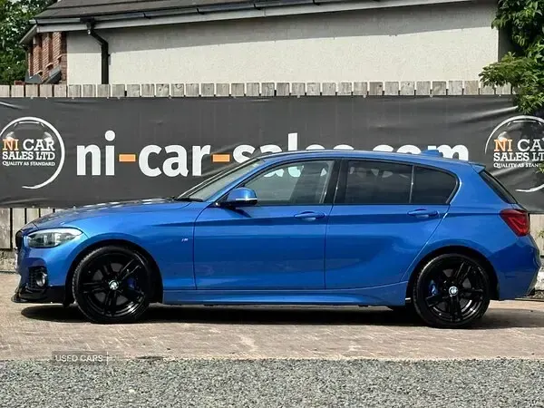 Used BMW 118 Efficient Dynamics 150 HP (110 kW) 2018 Blue Hatchback