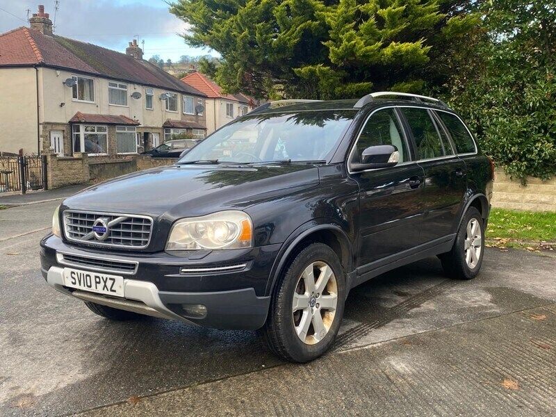 Black Used 2010 Volvo XC90 SE Lux SUV | £2,000 (Fair price) - Image 1/4