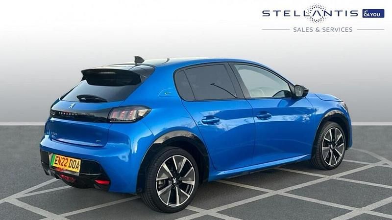 Used Peugeot e-208 Premium 98 kW (134 HP) 2022 Blue Hatchback