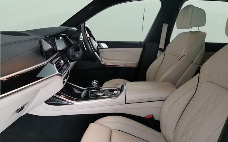 Used BMW X7 M Sport 265 HP (194 kW) 2020 Black SUV