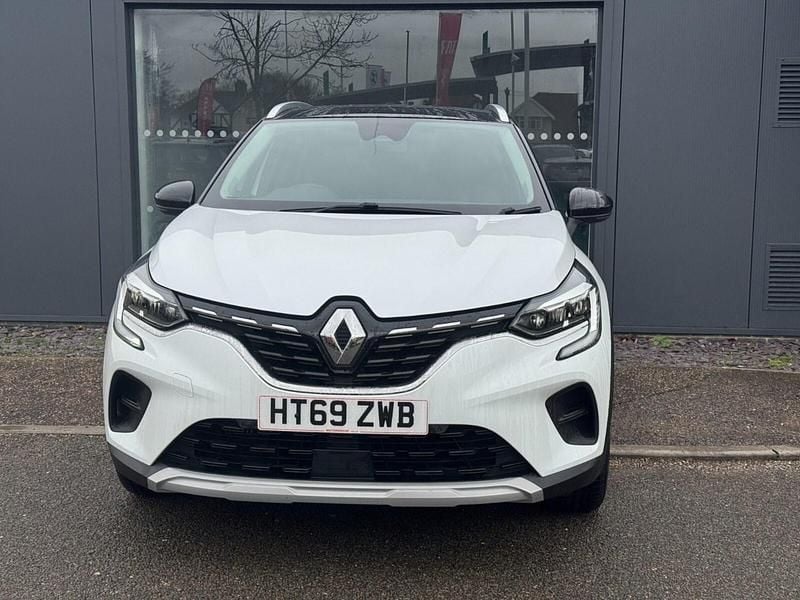 Used Renault Captur Iconic 99 HP (72 kW) 2020 Other SUV