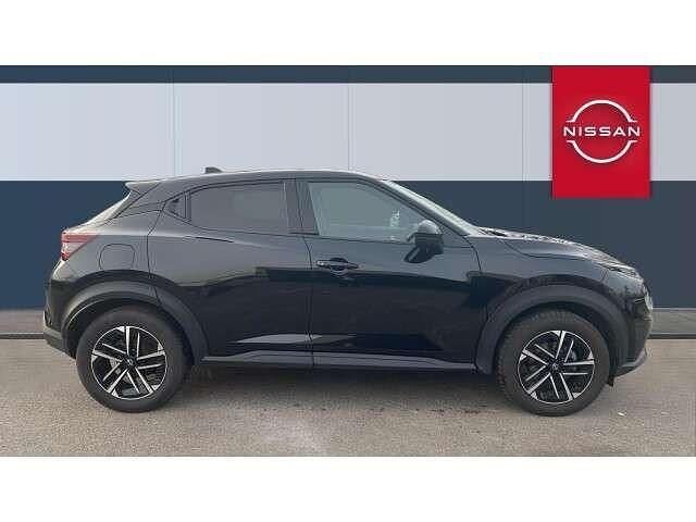 Used Nissan Juke N-Connecta 143 HP (105 kW) 2024 Black SUV