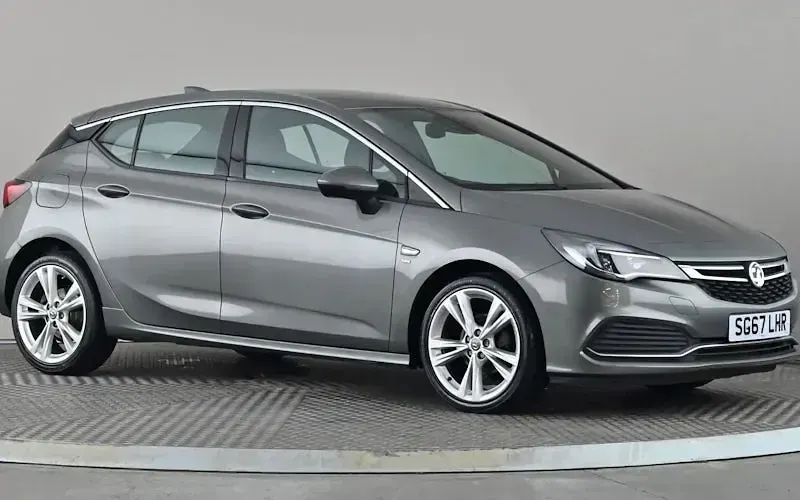 Used Vauxhall Astra SRi 150 HP (110 kW) 2019 Hatchback