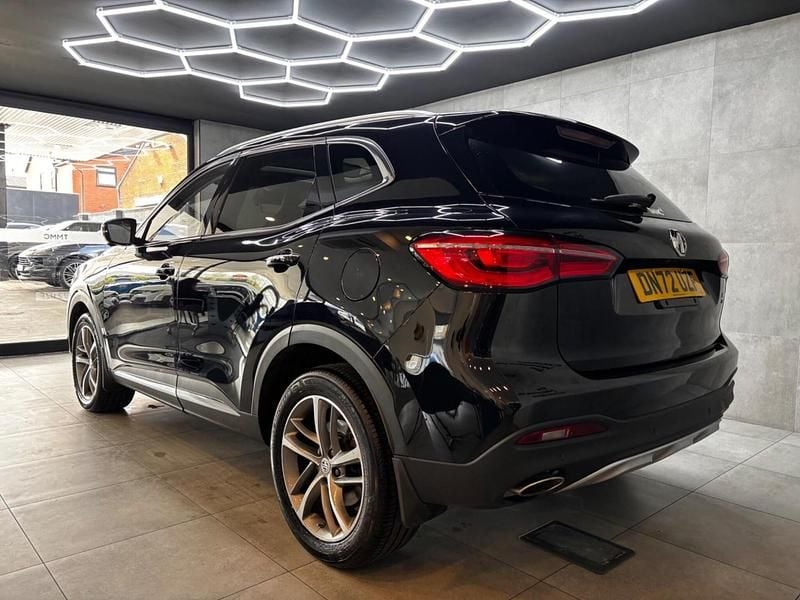 Used MG HS Exclusive 258 HP (189 kW) 2022 Black SUV