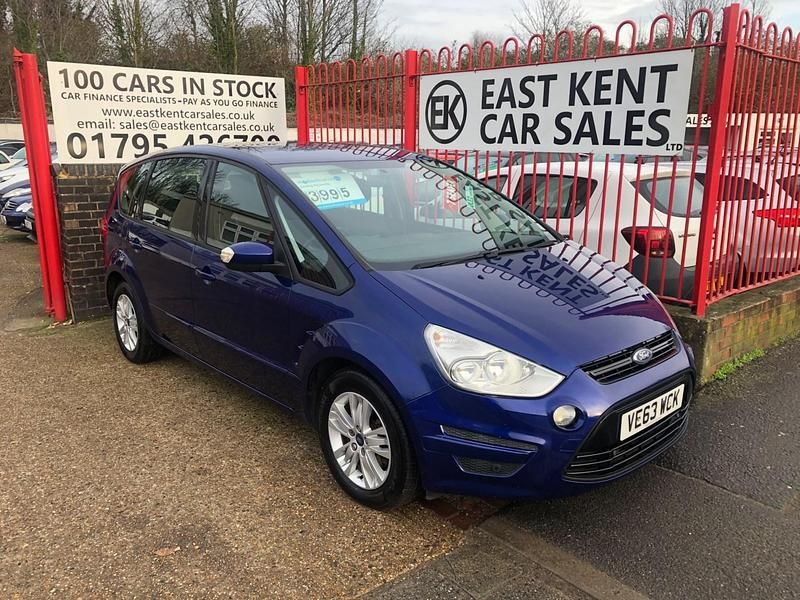 Blue Used 2014 Ford S-MAX Zetec MPV | £3,750 (Good price) - Image 1/4