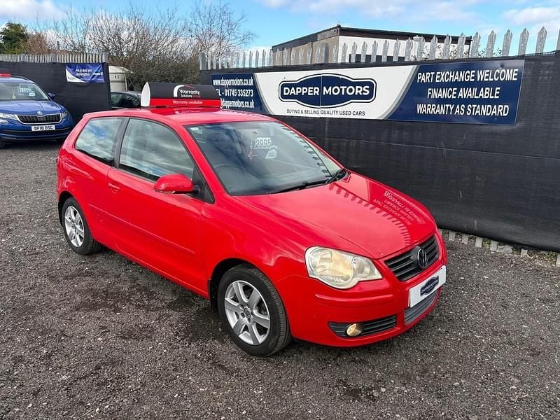 Used VW Polo Match 70 HP (51 kW) 2009 Red Hatchback
