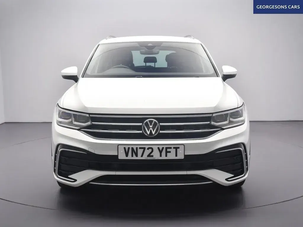 Used VW Tiguan R-line 150 HP (110 kW) 2022 White SUV