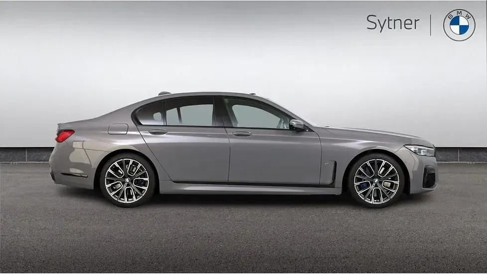 Used BMW 750 M Sport 530 HP (389 kW) 2021 Grey Sedan