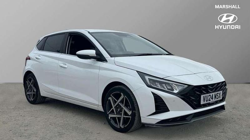 White Used 2024 Hyundai i20 Premium Hatchback | £17,389 (Fair price) - Image 1/4