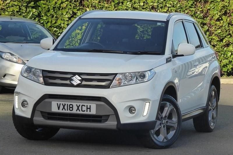 Used Suzuki Vitara SZ-T 120 HP (88 kW) 2018 White SUV