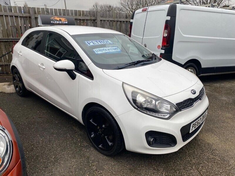 White Used 2012 Kia Rio 3 Hatchback | £3,795 (A bit pricey) - Image 1/4