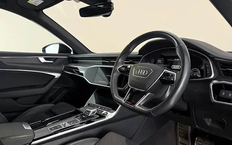 Used Audi A6 Black Edition 299 HP (219 kW) 2023 Grey Estate