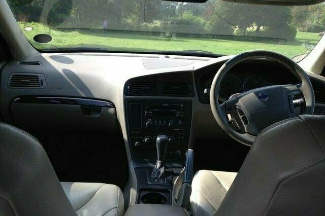 Used Volvo V70 163 HP (119 kW) 2003 Estate