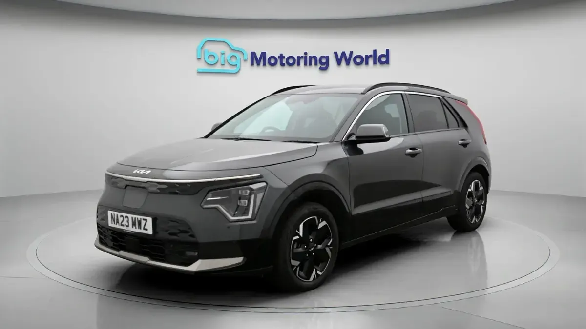 Used Kia e-Niro 147 kW (201 HP) 2023 Grey SUV