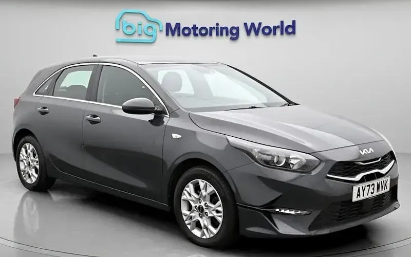 Usado Kia Ceed 160 HP (117 kW) 2023 Citadino