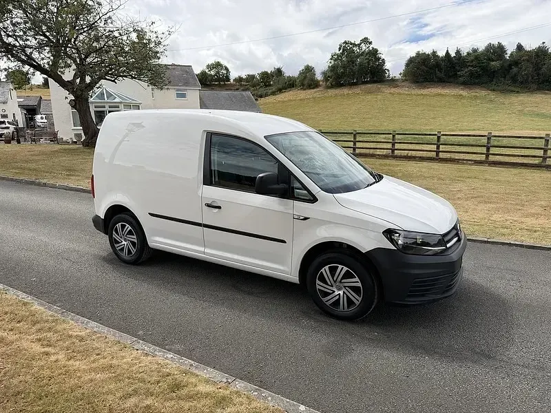Used VW Caddy Startline 102 HP (75 kW) 2019 White MPV