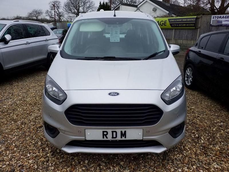 Used Ford Tourneo Courier Zetec 2019 Silver MPV